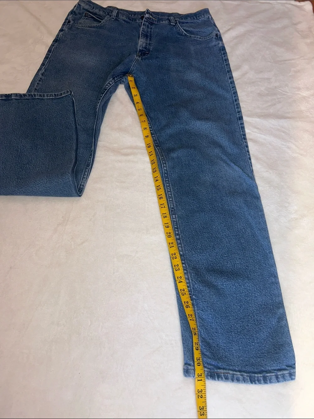 Wrangler Men's Straight Jeans in Classic Blue Denim